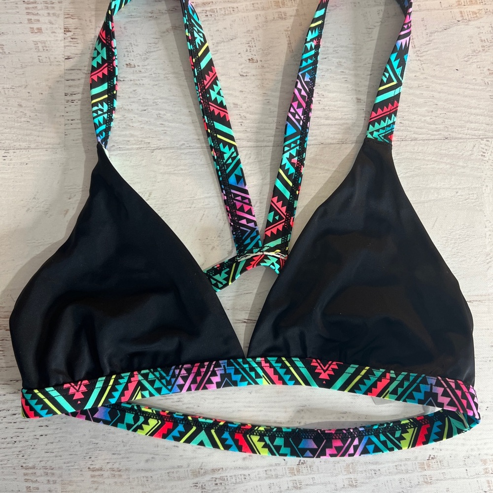 Women’s Sun dazed Tribal Print Black Bikini Top, size large